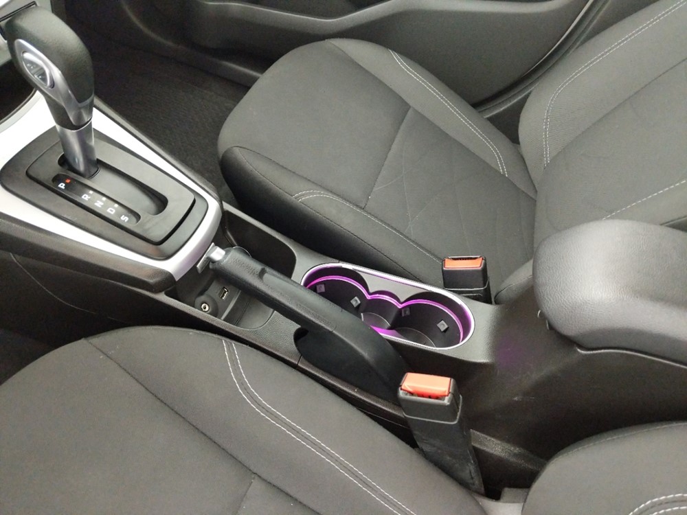 2017 Ford Fiesta - Center Console/Cup Holders