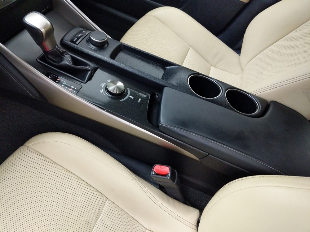 2015 Lexus IS 250 - Center Console/Cup Holders