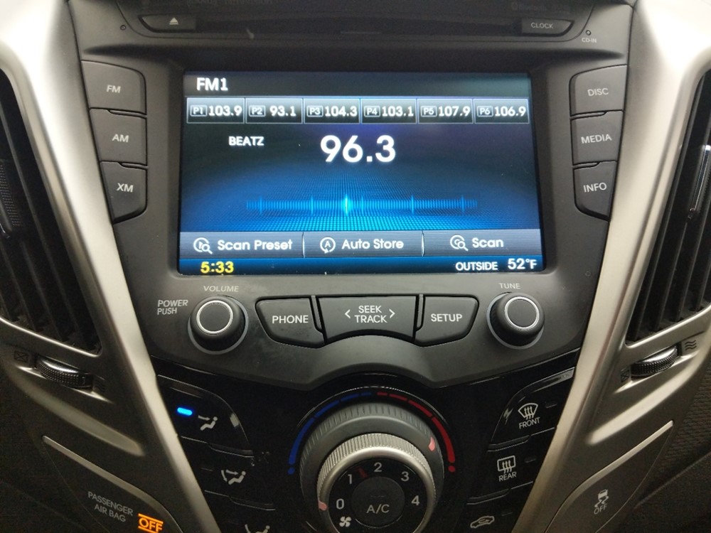 2016 Hyundai Veloster - Stereo Package