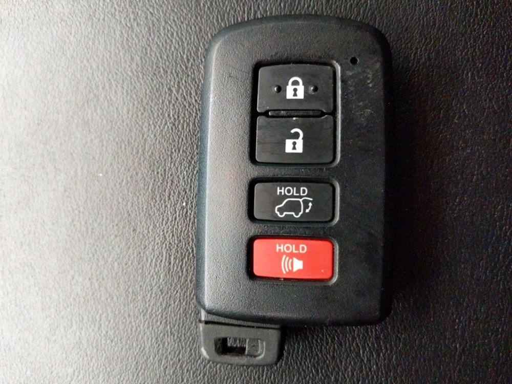 2015 Toyota RAV4 - Keys