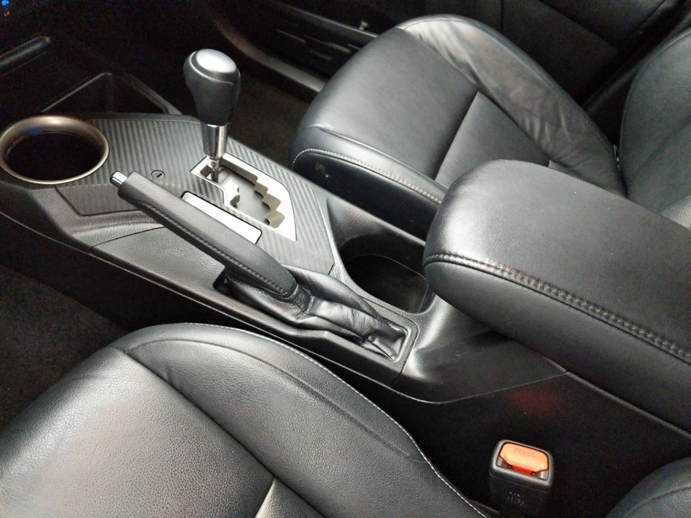 2015 Toyota RAV4 - Center Console/Cup Holders