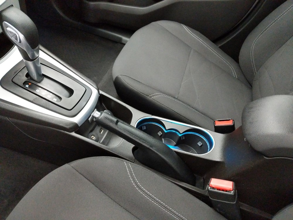 2017 Ford Fiesta - Center Console/Cup Holders