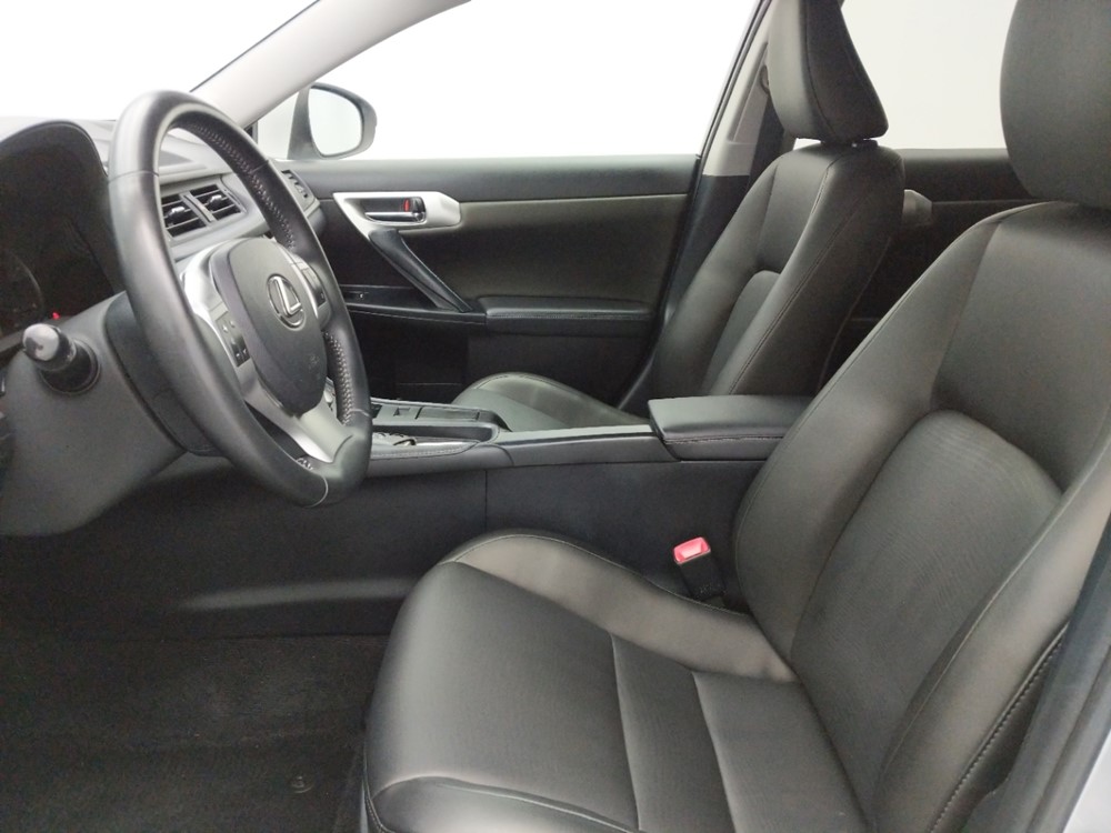2012 Lexus CT 200h - Driver Front Seat