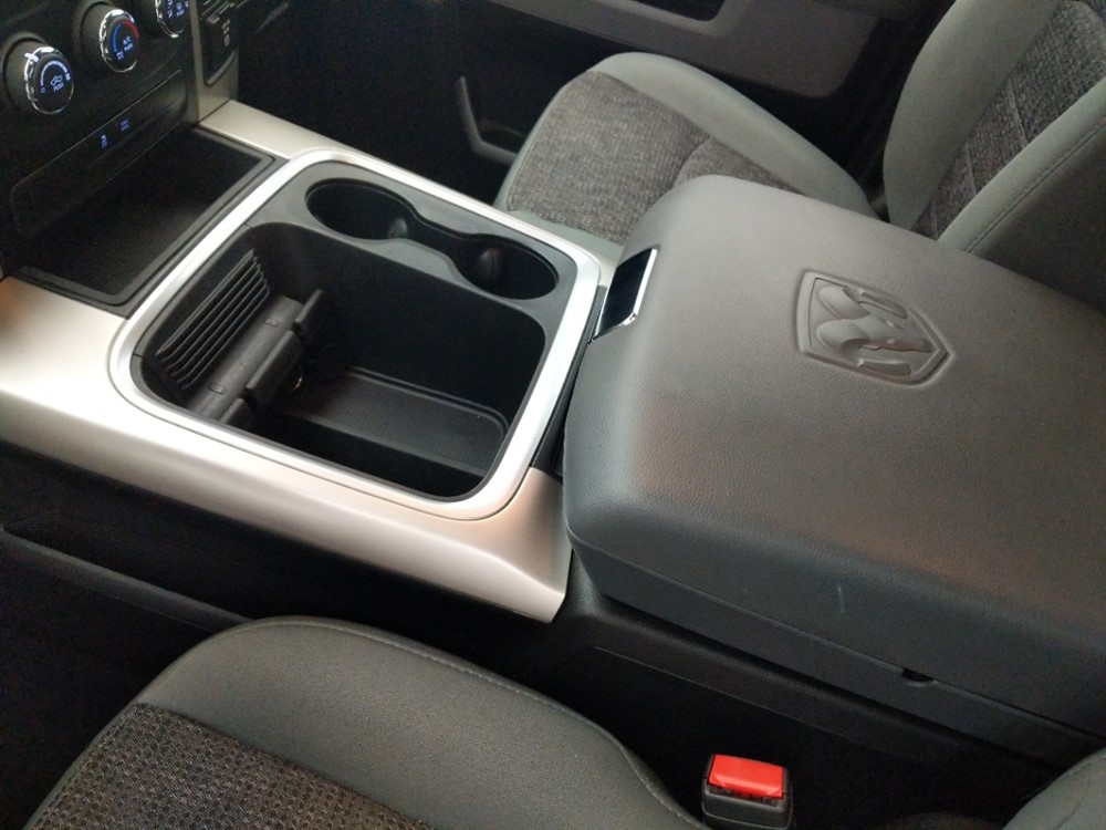2017 Dodge Ram 1500 - Center Console/Cup Holders