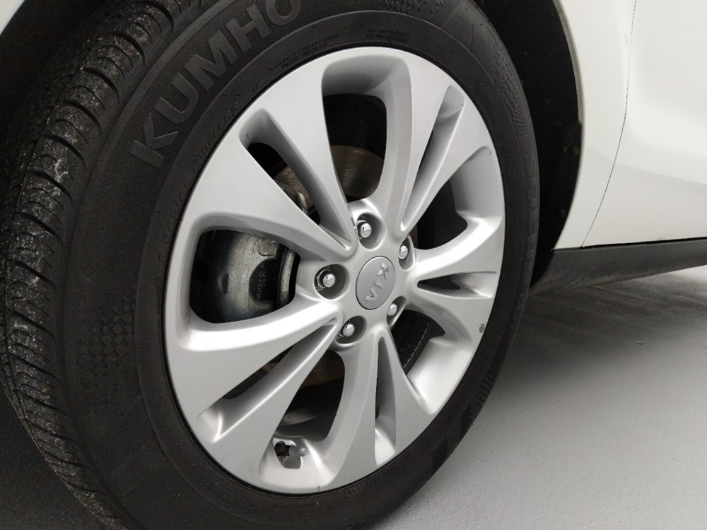 2016 Kia Soul - Wheel