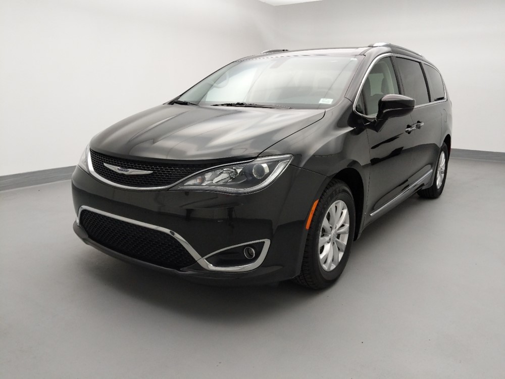 2018 Chrysler Pacifica - Driver Front Bumper