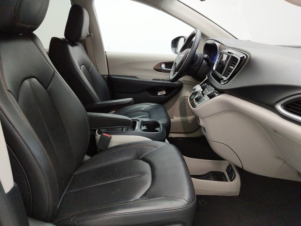 2018 Chrysler Pacifica - Passenger Front Seat