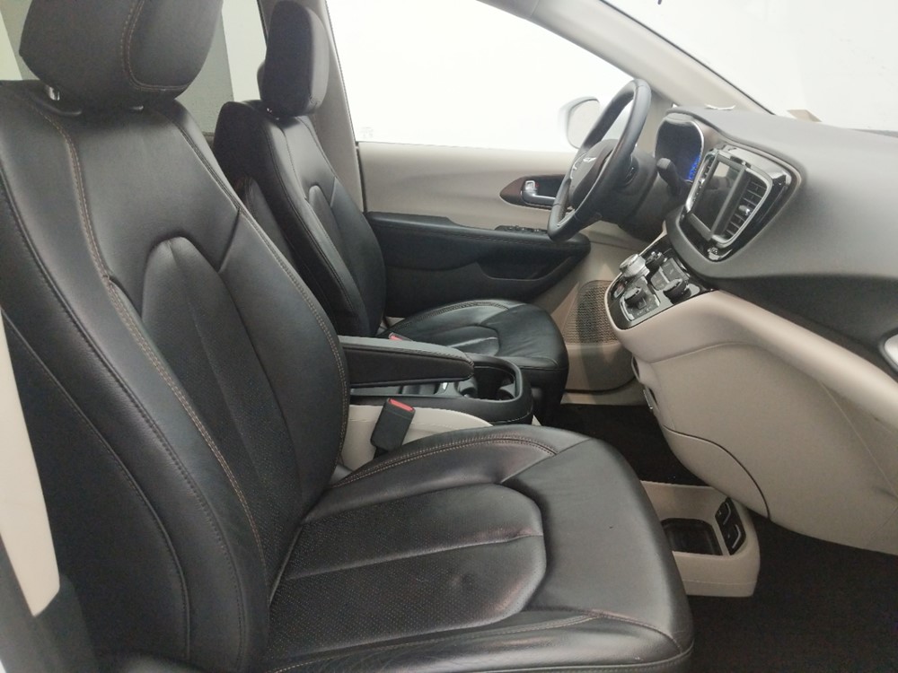 2018 Chrysler Pacifica - Passenger Front Seat