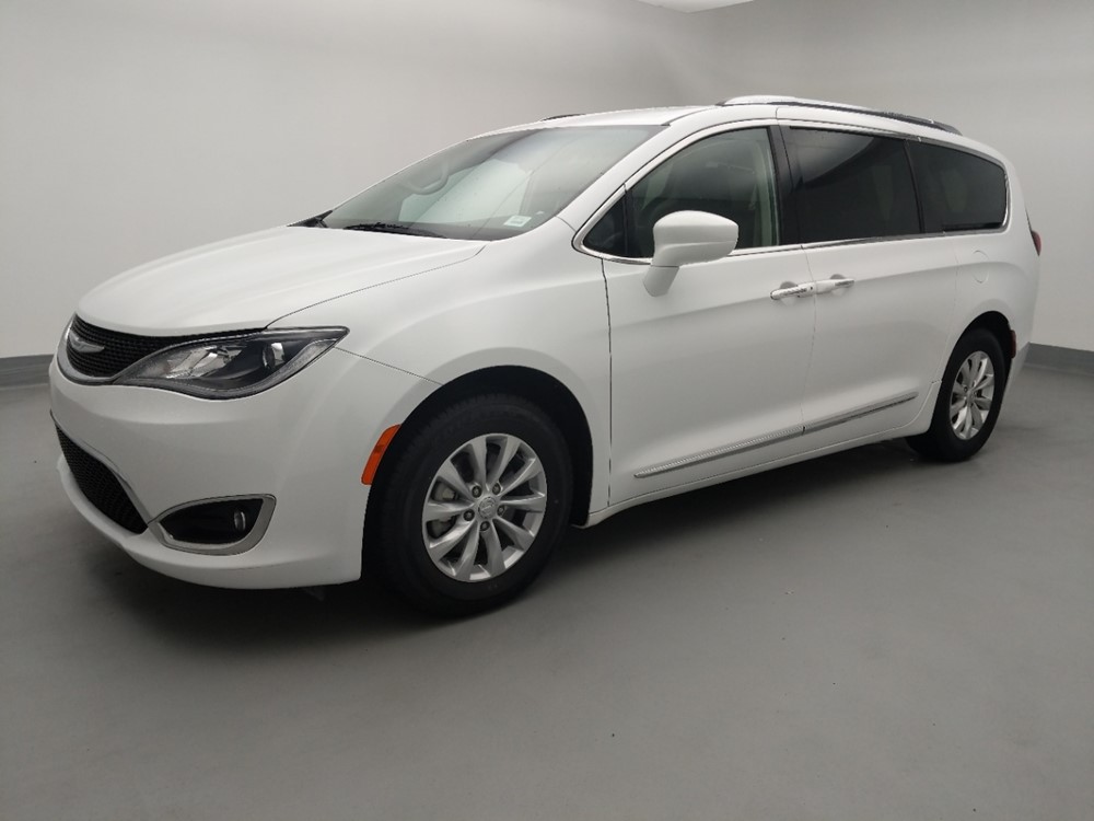 2018 Chrysler Pacifica - Driver Front Side
