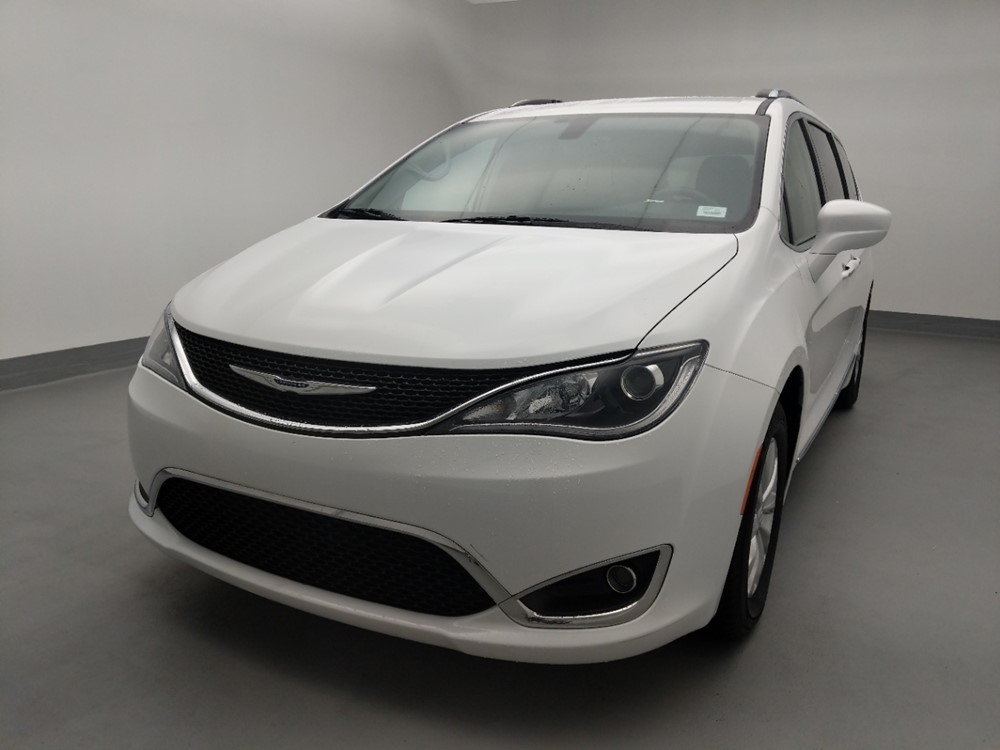 2018 Chrysler Pacifica - Driver Front Hood