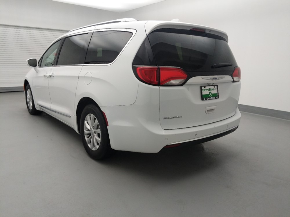 2018 Chrysler Pacifica - Driver Rear Bumper