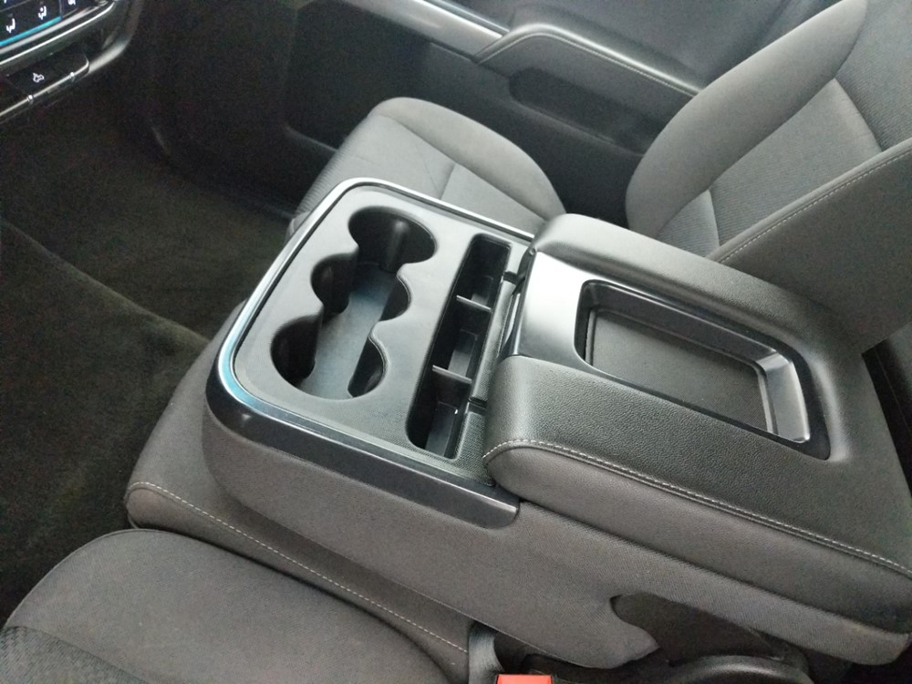 2018 Chevrolet Silverado 1500 - Center Console/Cup Holders