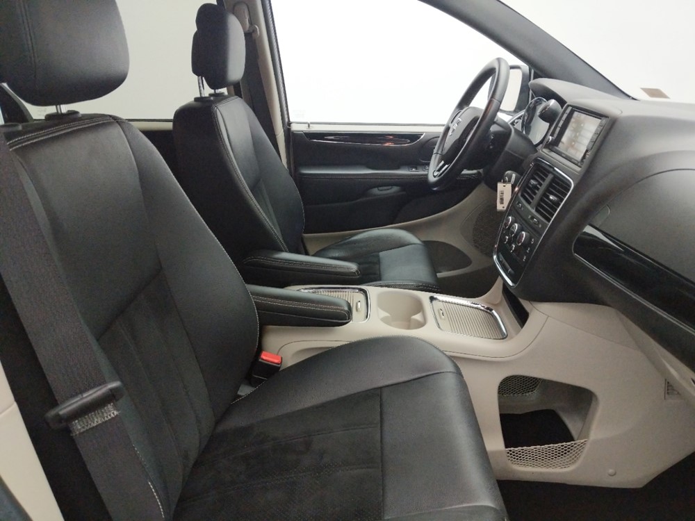 2017 Dodge Grand Caravan - Passenger Front Seat