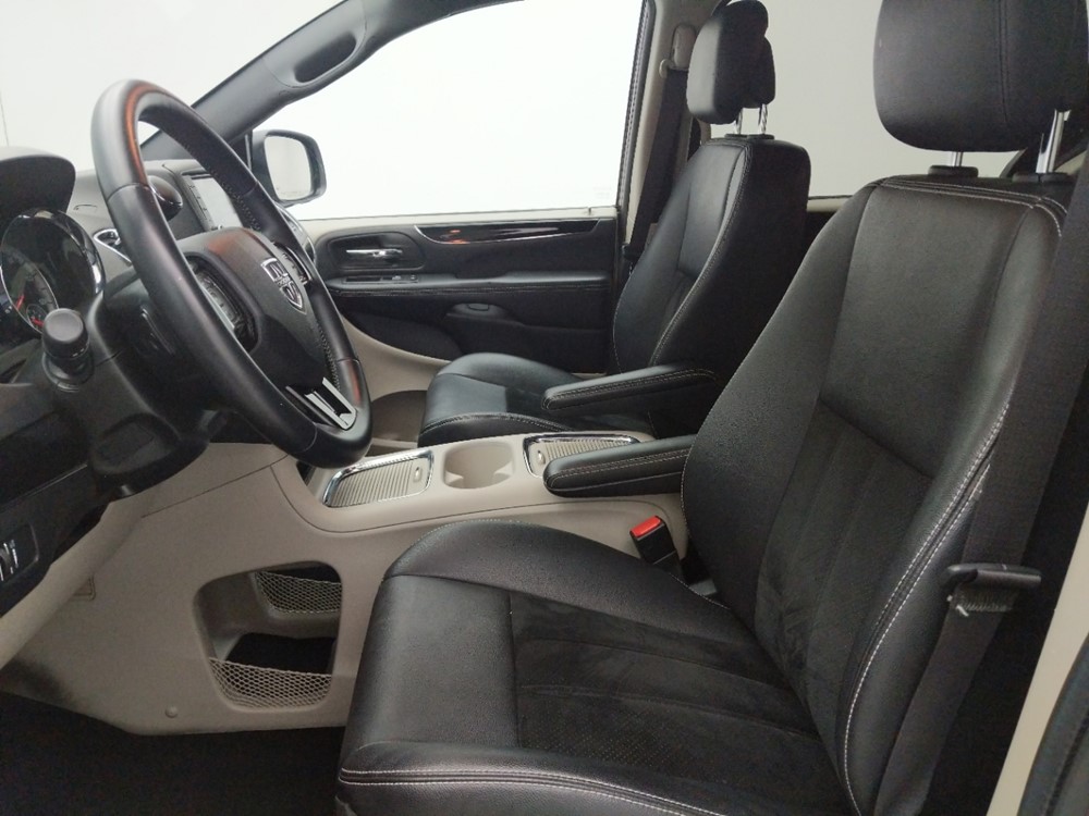 2017 Dodge Grand Caravan - Driver Front Seat