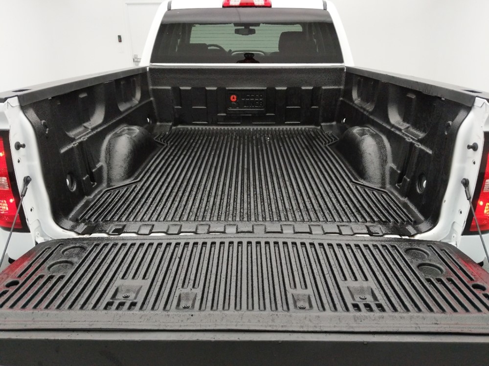 2018 Chevrolet Silverado 1500 - Trunk