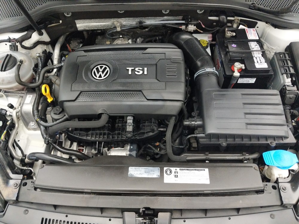 2015 Volkswagen Golf - Engine
