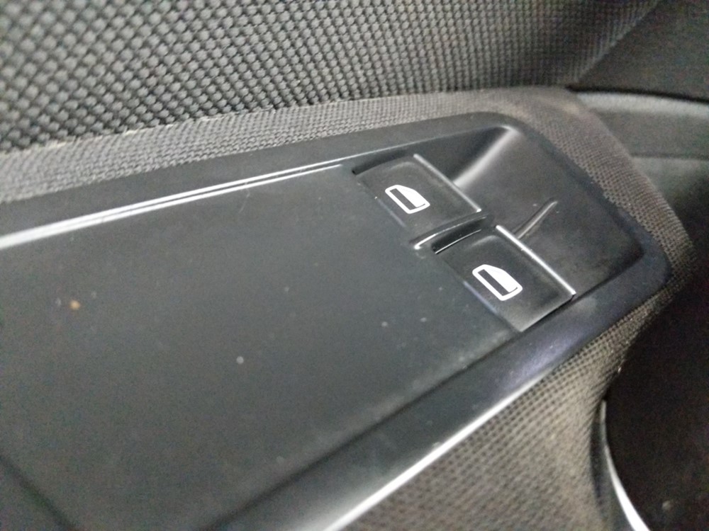 2015 Volkswagen Golf - Driver Power Windows/Lock Control