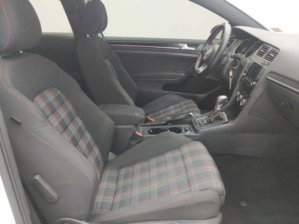 2015 Volkswagen Golf - Passenger Front Seat