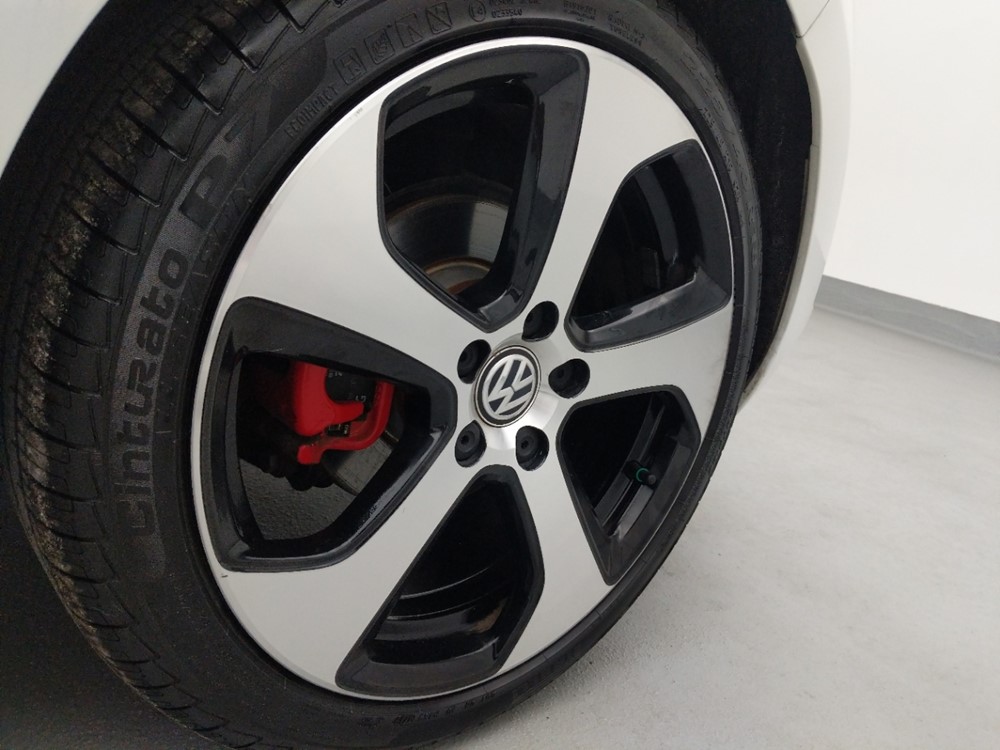 2015 Volkswagen Golf - Wheel