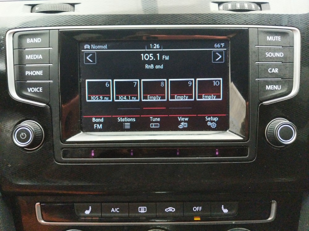 2015 Volkswagen Golf - Stereo Package