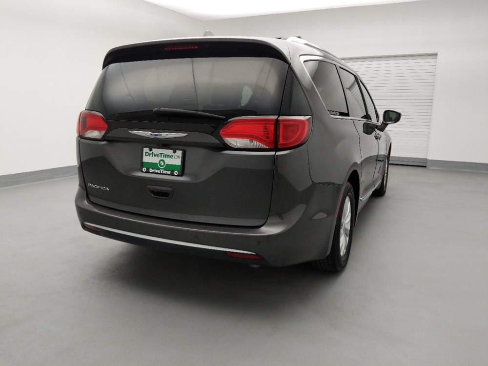 2018 Chrysler Pacifica - Passenger Rear Trunk