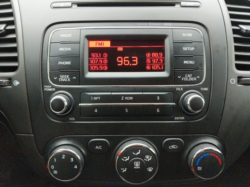 2016 Kia Forte - Stereo Package