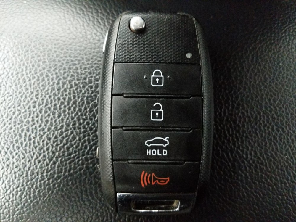 2016 Kia Forte - Keys
