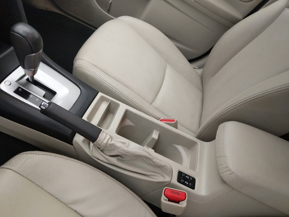 2014 Subaru XV Crosstrek - Center Console/Cup Holders