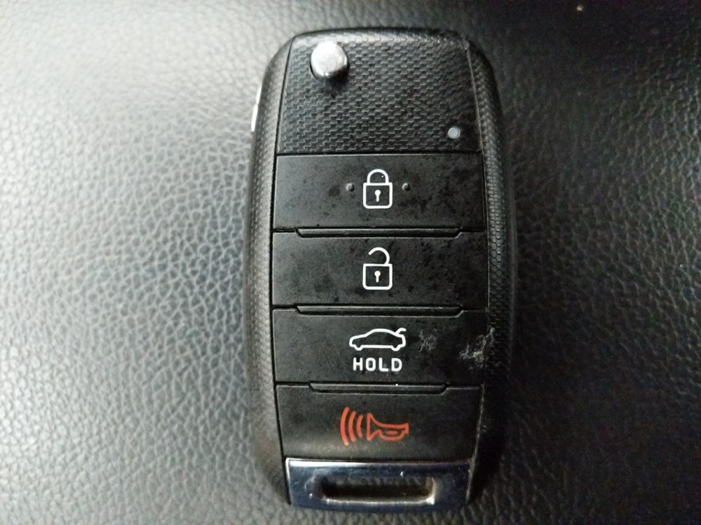 2016 Kia Forte - Keys