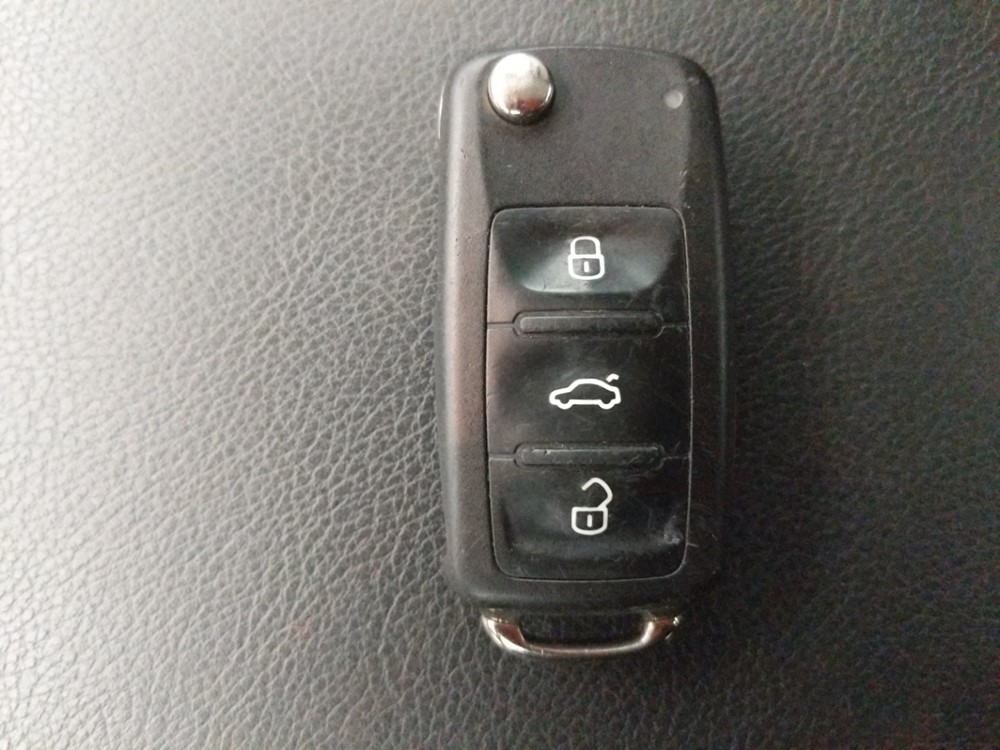 2018 Volkswagen Jetta - Keys