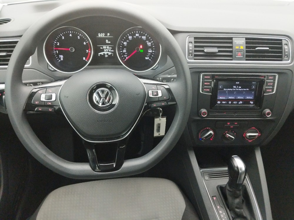 2018 Volkswagen Jetta - Driver Dash