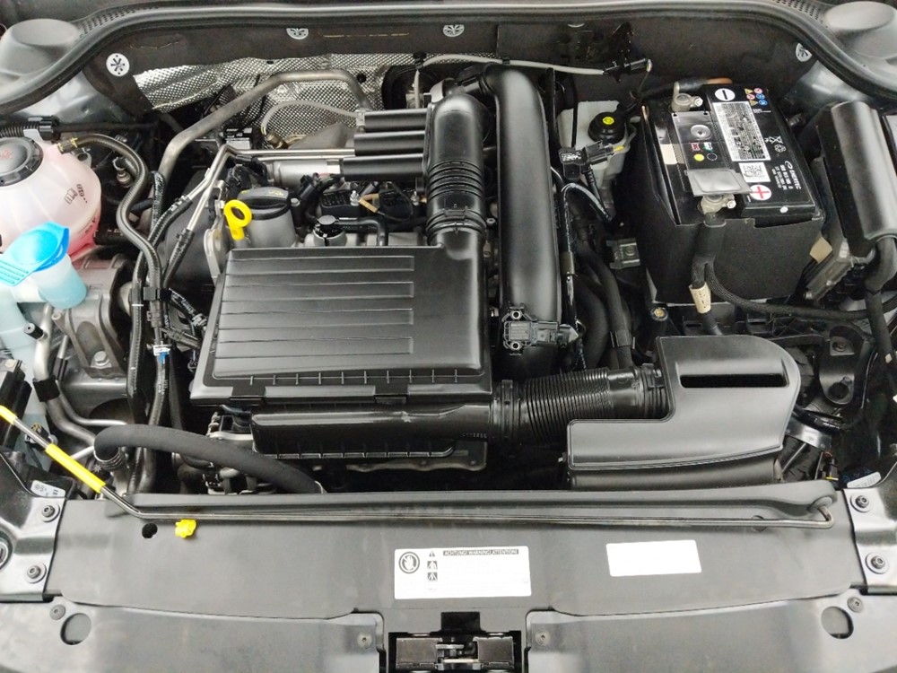 2018 Volkswagen Jetta - Engine