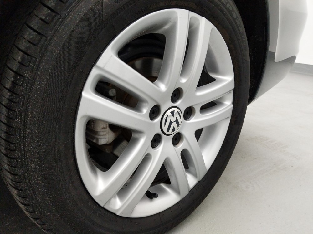 2018 Volkswagen Jetta - Wheel