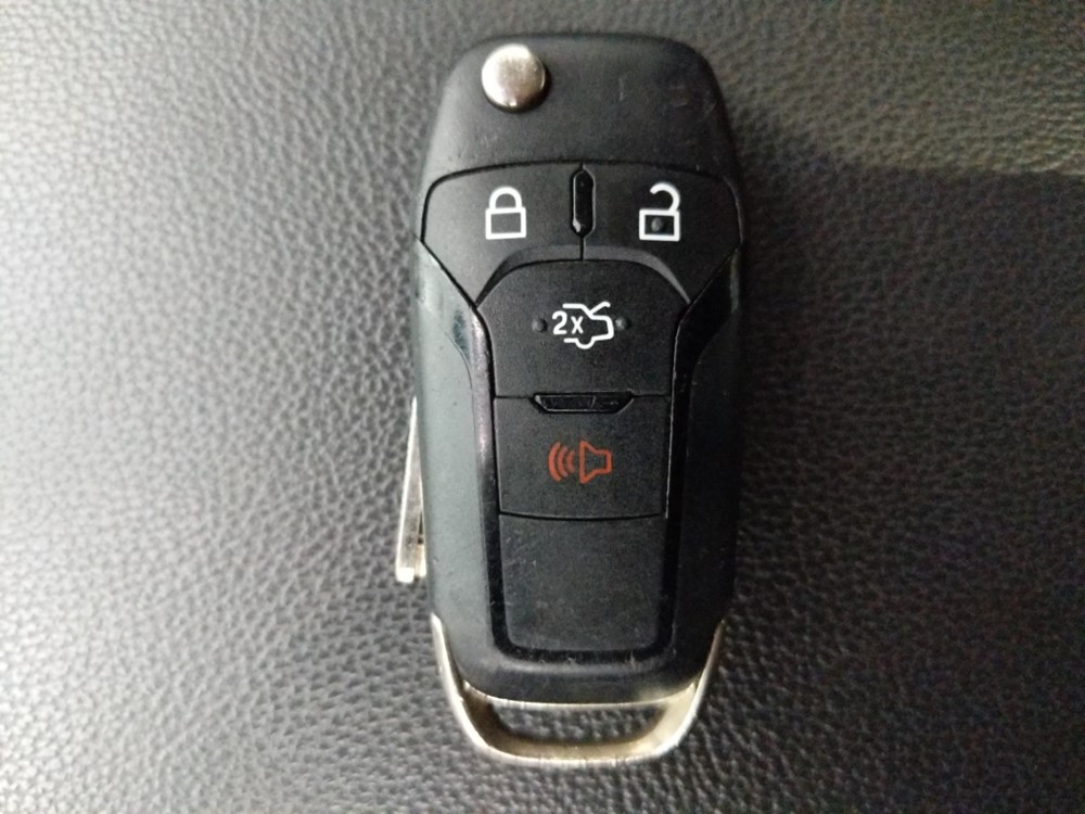2016 Ford Fusion - Keys