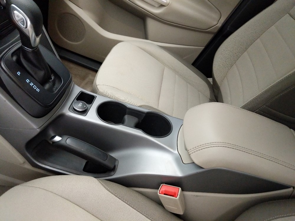 2015 Ford Escape - Center Console/Cup Holders