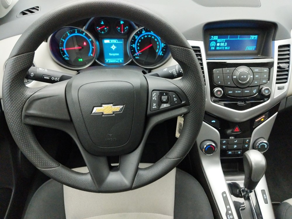 2016 Chevrolet Cruze - Driver Dash