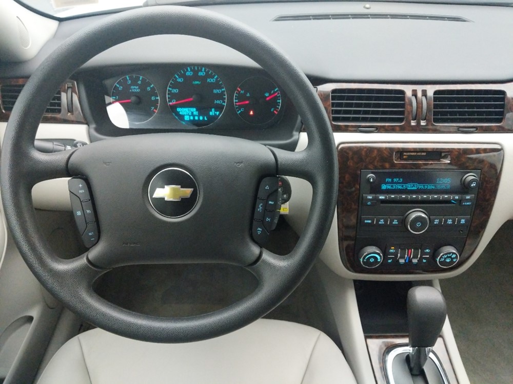2016 Chevrolet Impala - Driver Dash