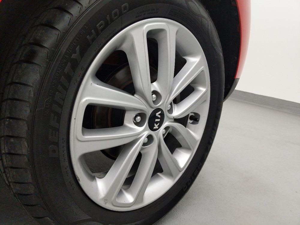 2017 Kia Soul - Wheel
