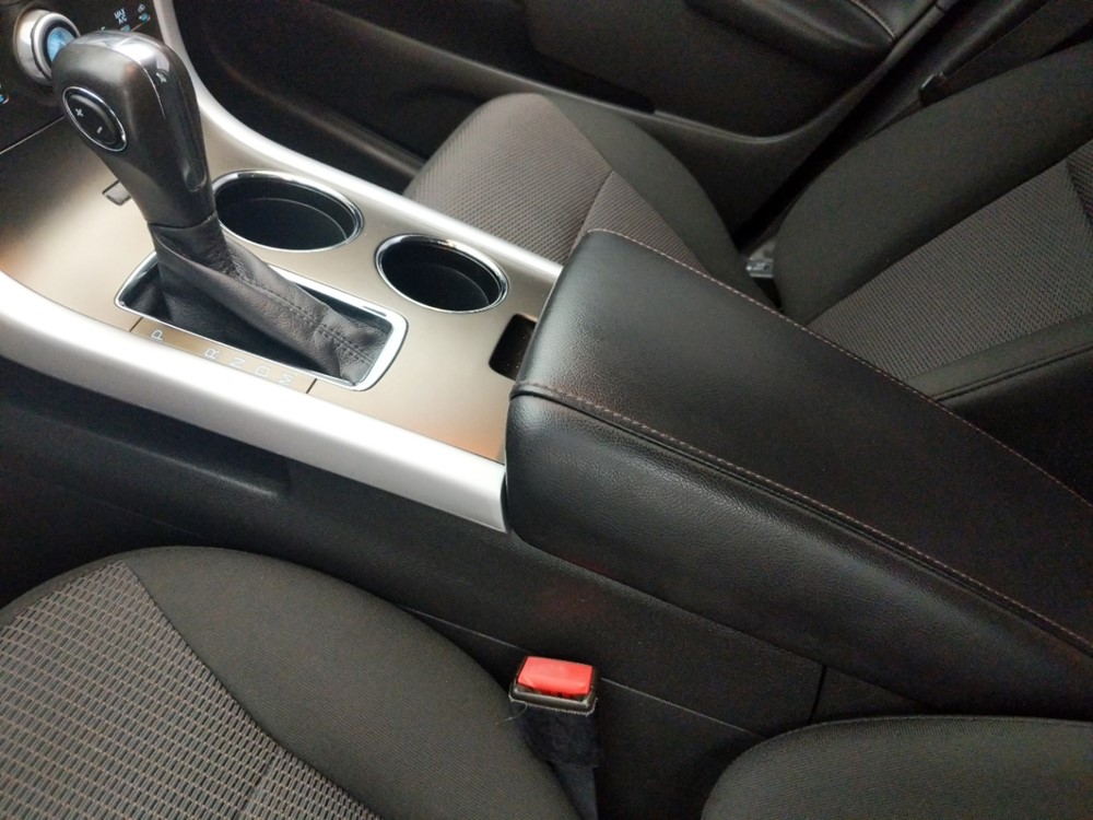 2012 Ford Edge - Center Console/Cup Holders