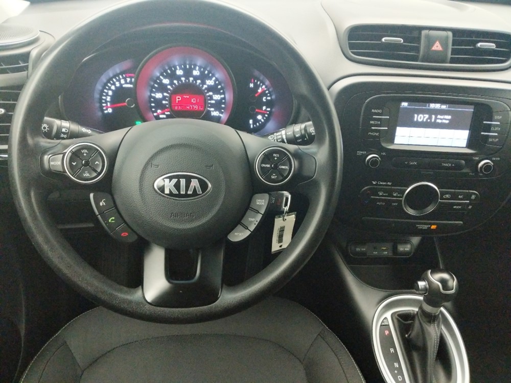 2017 Kia Soul - Driver Dash