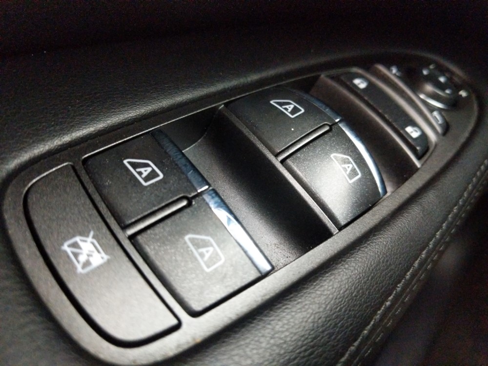 2015 INFINITI QX60 - Driver Power Windows/Lock Control