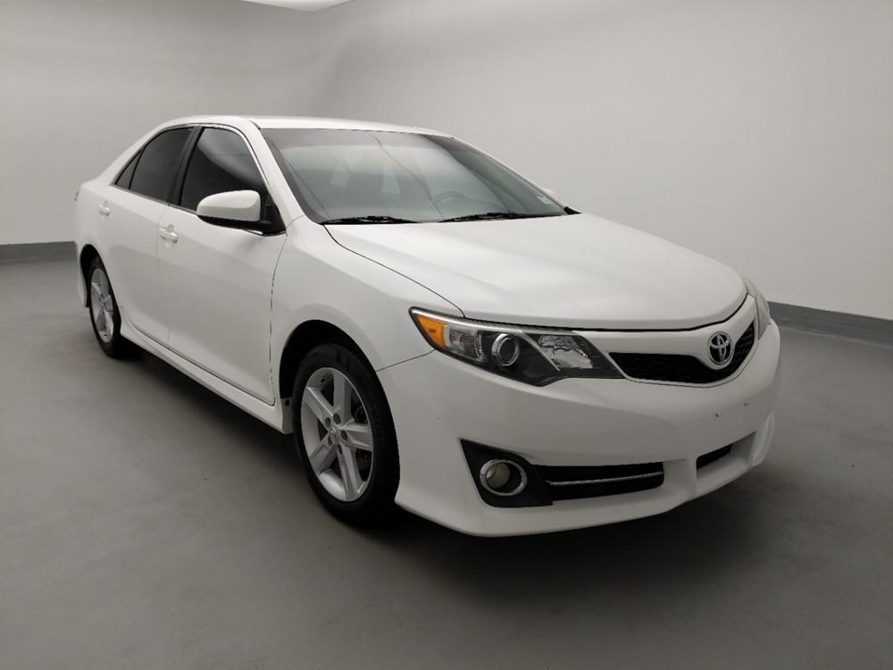 2014 Toyota Camry - Passenger Front Bumper