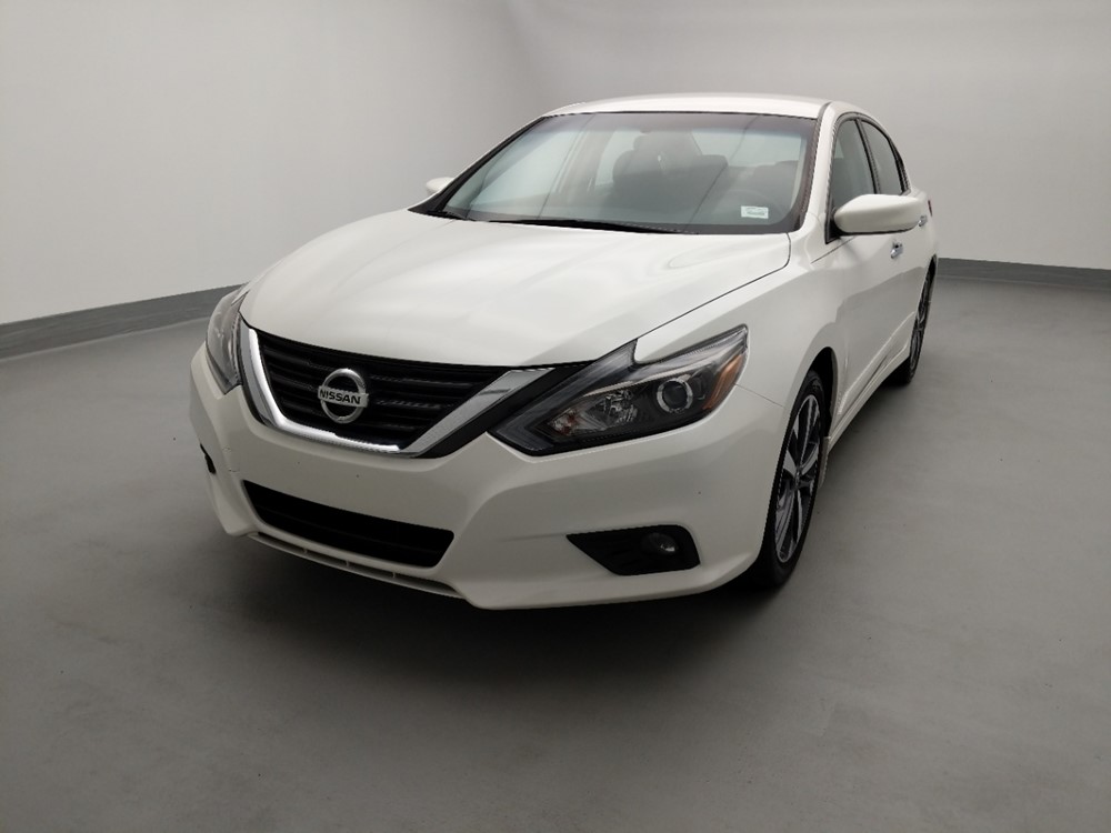 2016 Nissan Altima - Driver Front Hood