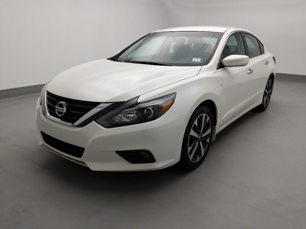2016 Nissan Altima - Driver Front Bumper