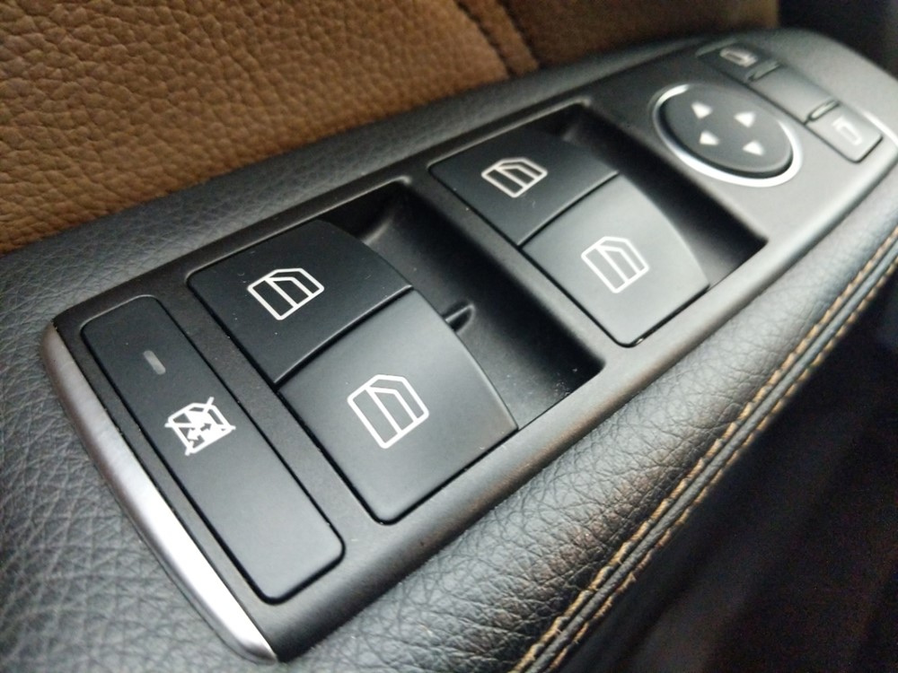 2016 Mercedes-Benz GLA250 - Driver Power Windows/Lock Control