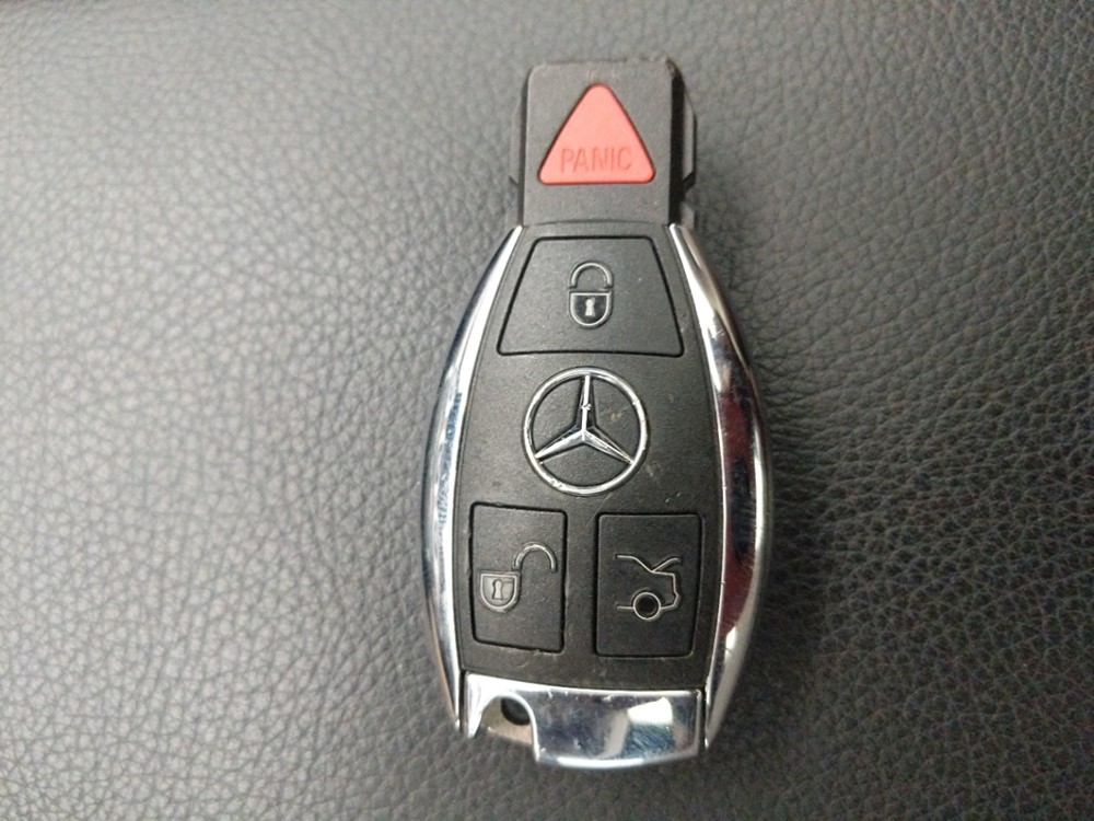 2016 Mercedes-Benz GLA250 - Keys