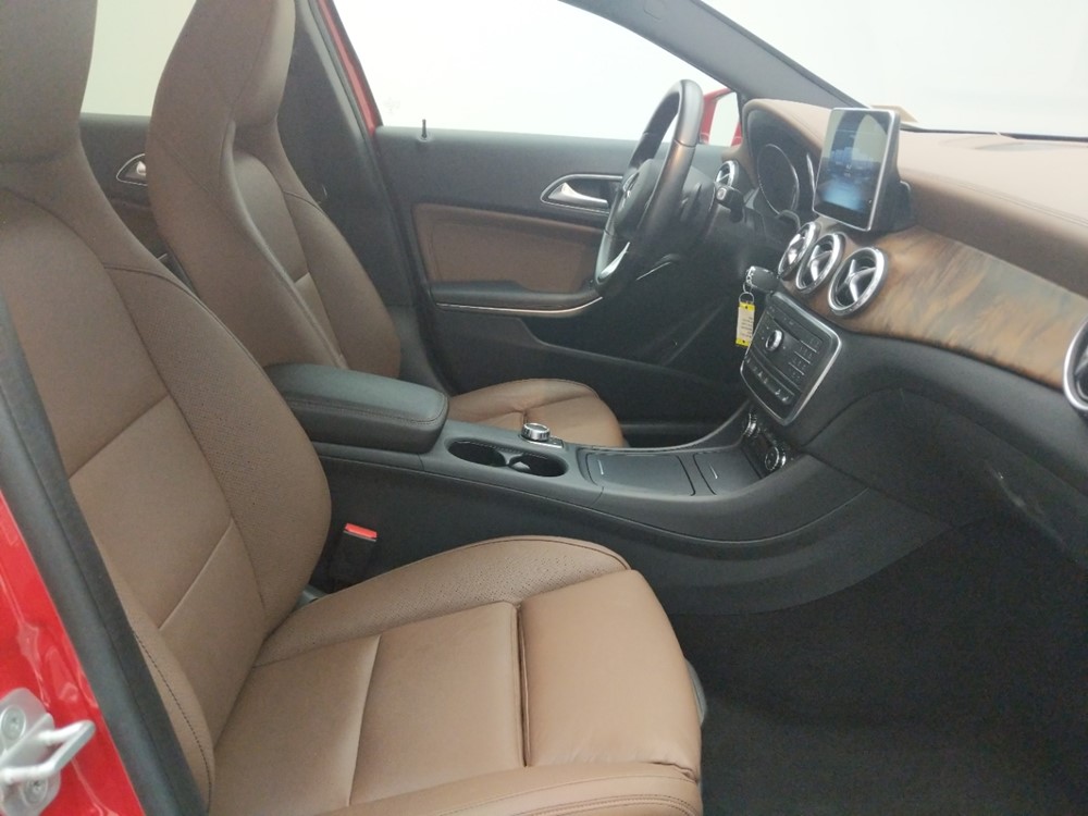 2016 Mercedes-Benz GLA250 - Passenger Front Seat