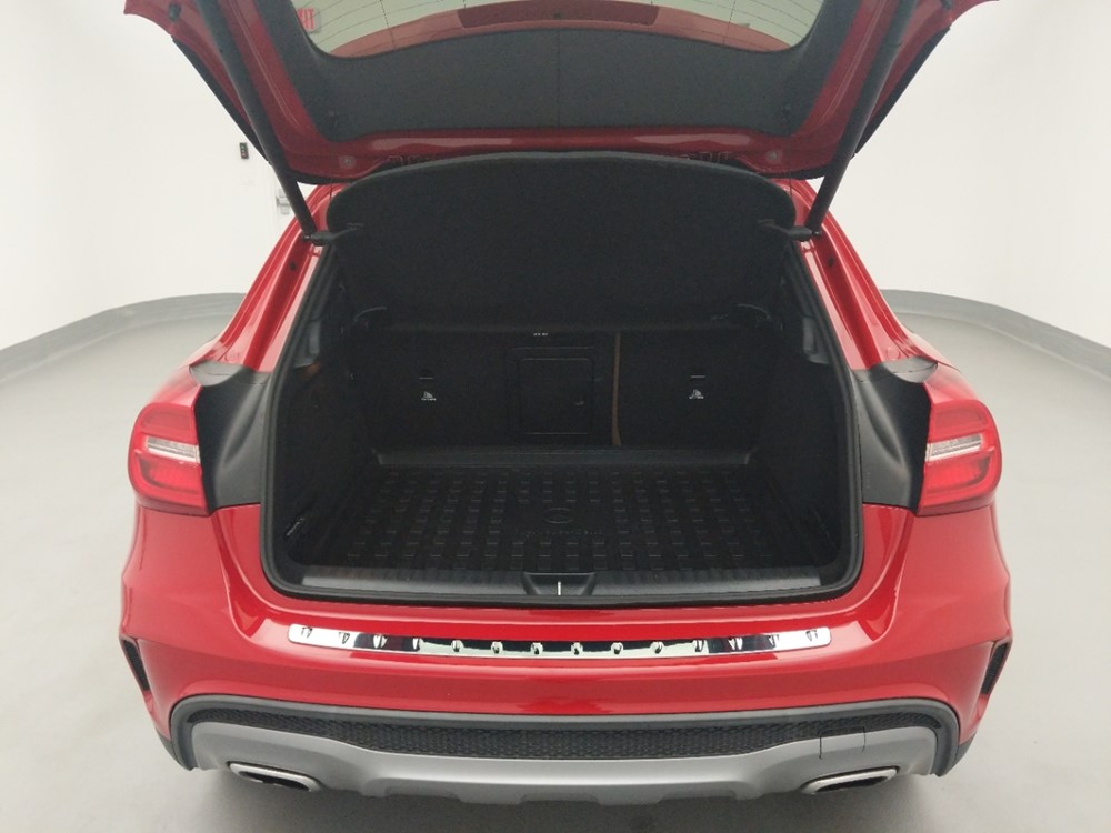 2016 Mercedes-Benz GLA250 - Trunk