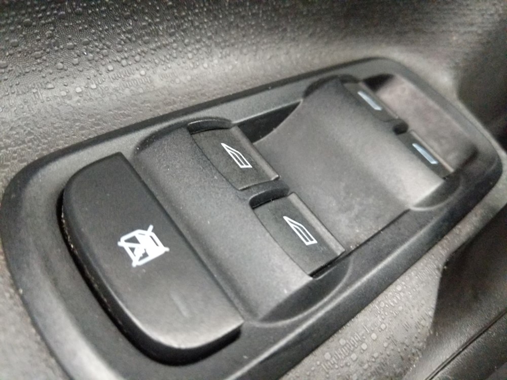 2018 Ford Fiesta - Driver Power Windows/Lock Control