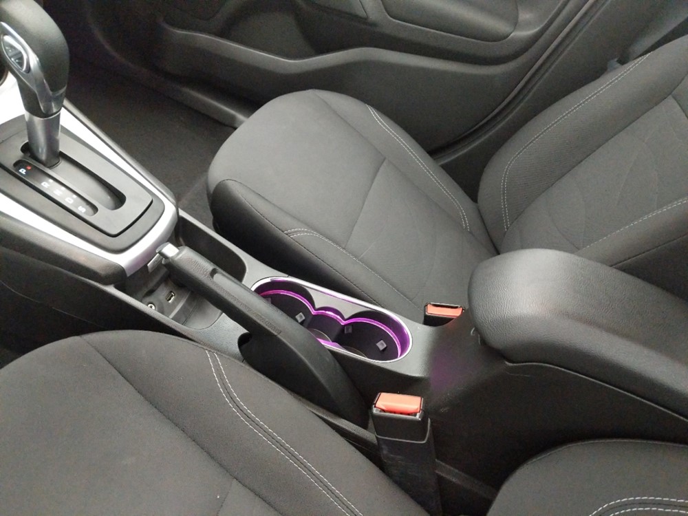 2018 Ford Fiesta - Center Console/Cup Holders